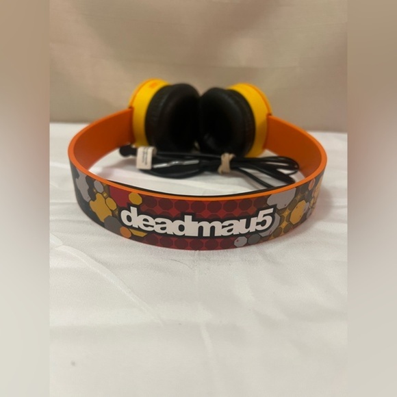 Deadmau5 Orange and Yellow Headphones - Picture 1 of 5